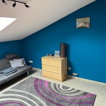 Chambre De La Wamme 1 Panzió *